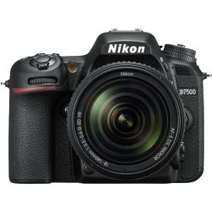 Digitalni fotoaparat Nikon D7500 KIT 18-140VR